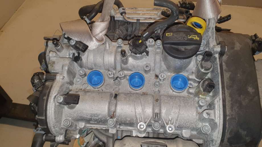 Motor bensin til Škoda Fabia 2014-2021 (Type III)  (SKODA|04C 100 032 J|CHZC|)
