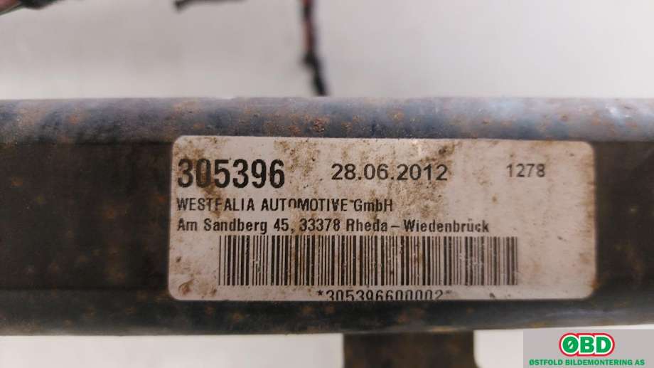 Hengerfeste til Audi A4, Allroad 2009-2016 (Type I) (B8) (B8) (AUDI|5G0 601 025 H|)