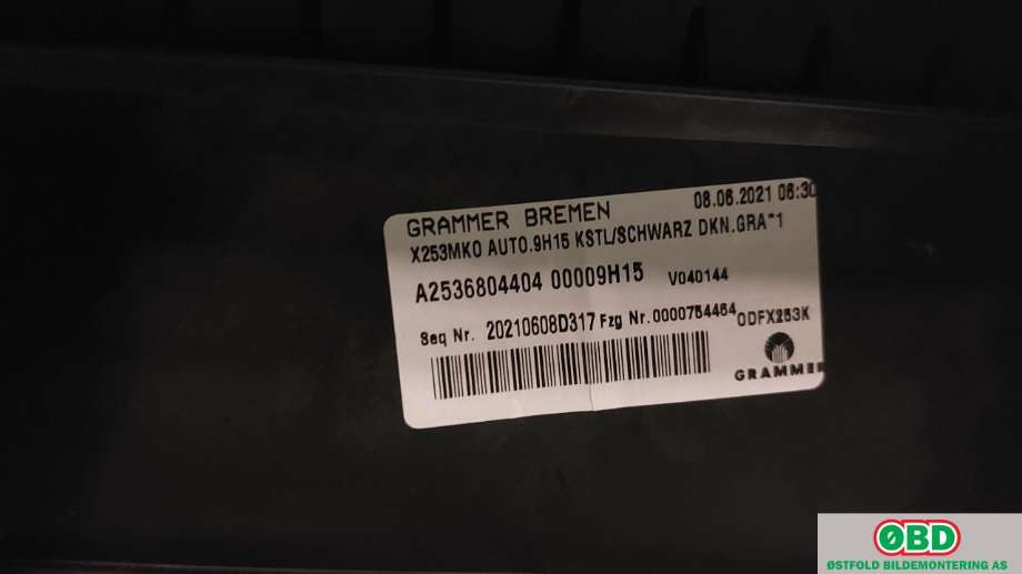 Innredning, Konsoll til Mercedes GLC 2015-2022 (X253) (X253) (MERCEDES|A 253 680 63 06||2536804404)