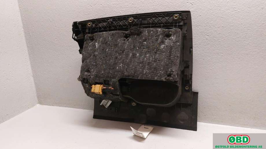 Hanskerom til Audi A7 2010-2014 (Type I, Fase 1)  (AUDI|4G8 857 104 A|)