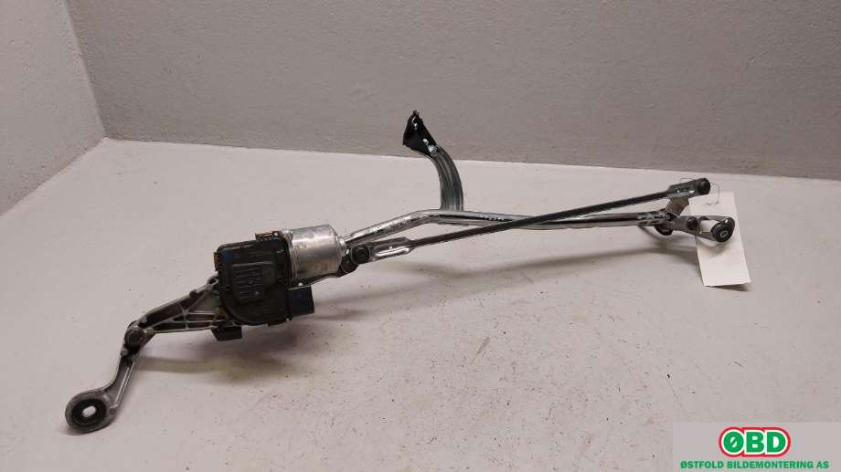 Viskermotor frontrute til Mercedes GLC 2015-2022 (X253) (X253) (MERCEDES|A 253 820 97 00|)