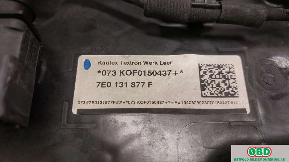 AdBlue tank til VW Transporter / Caravelle 2015-2019 (T6) (T6) (VOLKSWAGEN|7E0 131 877 H||7E0131877F)