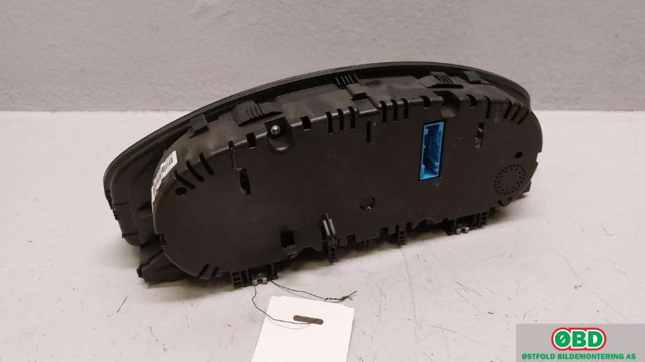 Instrumentpanel til VW Transporter / Caravelle 2009-2015 (Fase 2) (T5) (T5) (VOLKSWAGEN|7E0 920 870 J||7E0920870J)