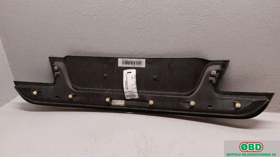 Lister til BMW 7-Serie 2009-2015 (F01/F02/F03/F04) (F01/F02/F03/F04) (BMW|51 49 7 205 731|)