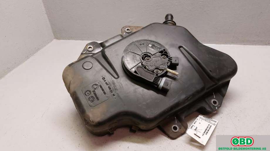 AdBlue tank til Mercedes Vito 2014-->> (W447) (W447) (MERCEDES|A 447 470 01 15||4474700115)