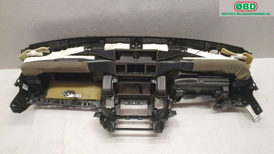 Dashbord til Mitsubishi Pajero 2016-2019 (Type IV, Fase 2)  (MITSUBISHI|8000A906XA|)