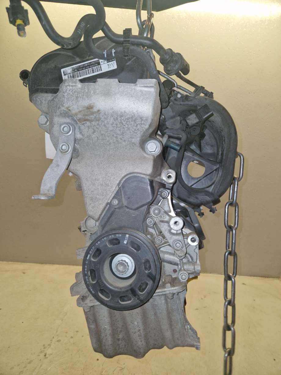 Motor bensin til VW Polo 2014-2017 (Type V, Fase 2)  (VOLKSWAGEN|04C 100 031 P|)