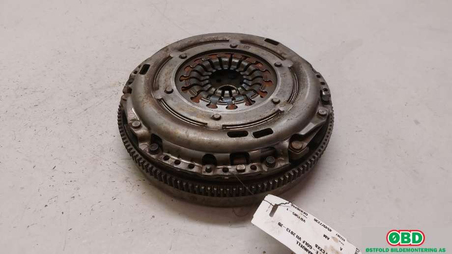 Svinghjul manuell til VW Golf VII 2012-2017 (Fase 1) (VOLKSWAGEN|03L 105 266 CC|)