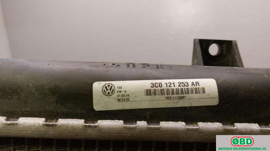 Radiator (automat gir) til VW Passat 2011-2015 (B7) (B7) (VOLKSWAGEN|1K0 121 251 DM|1K0 121 251 AB|)