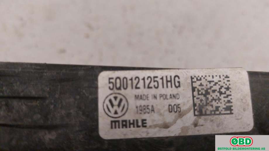 Radiator (automat gir) til Audi A3 2016-2020 (Type III, Fase 2)  (AUDI|5Q0 121 251 HG||5Q0121251HG)