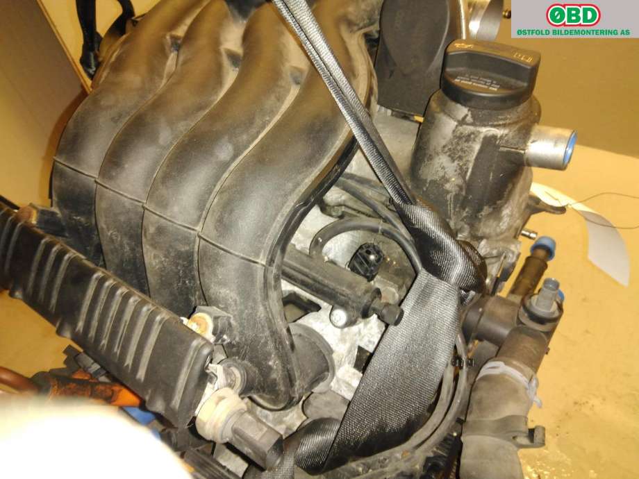 Motor bensin til VW Caddy 2010-2015 (Type III, Fase 2) (VOLKSWAGEN|06G 100 031 J|)