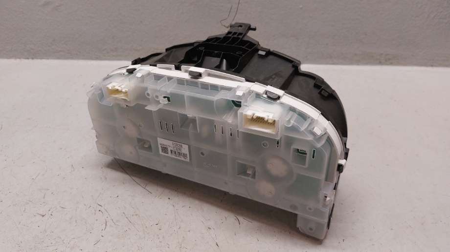 Instrumentpanel til Mitsubishi Pajero 2007-2016 (Type IV, Fase 1)  (MITSUBISHI|8100C256|)
