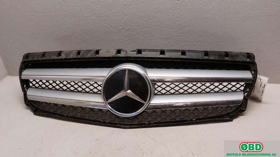 Grill til Mercedes B-Klasse 2011-2018 (W246) (W246) (MERCEDES|A 246 880 12 83|A 246 880 15 83|)