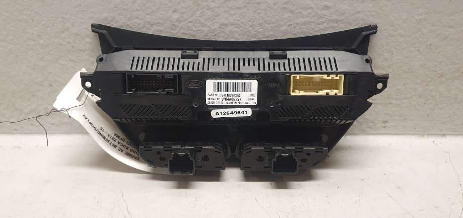 Varmeapparat betjening til Ford Kuga 2013-2019  (FORD|2056864||DV4T18C612AC)