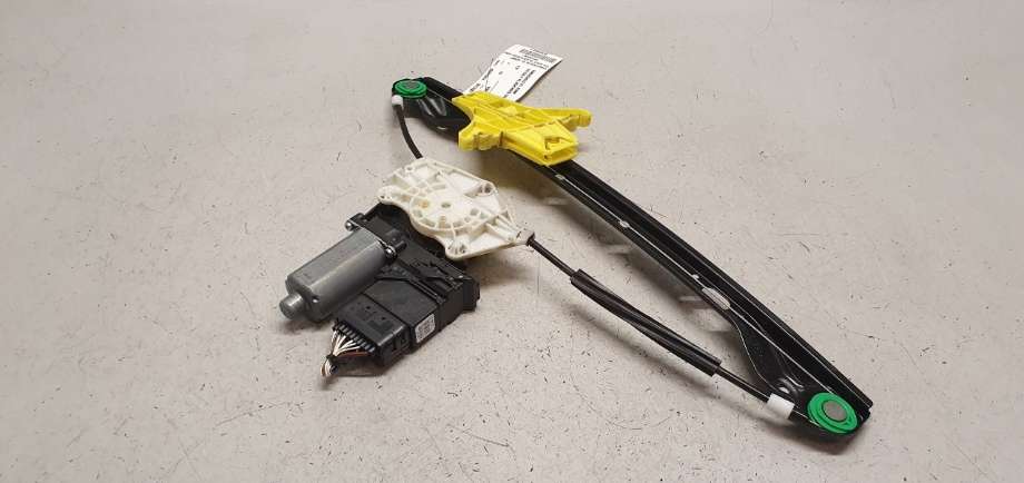 Ruteheis høyre bak til VW Golf, Plus/Cross 2009-2013 (Fase 2)  (VOLKSWAGEN|5M0 839 462|5K0 959 704 E|)