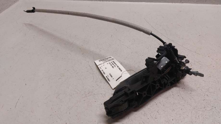 Dørhåndtak utv venstre foran til VW Caddy 2020-->> (Type IV)  (7T0 837 885 D|2K7 837 205 A|)