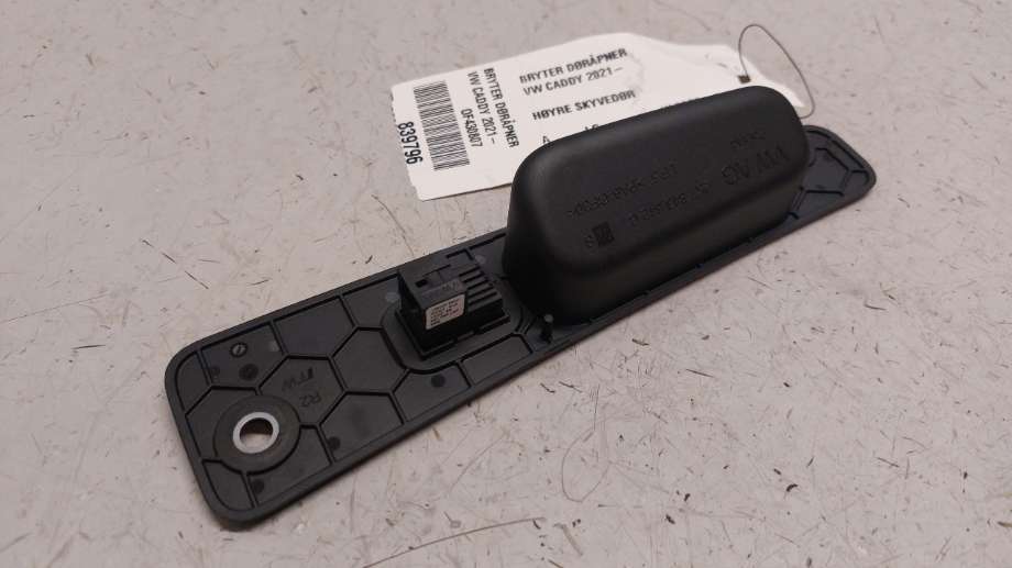 Diverse deler til VW Caddy 2020-->> (Type IV) (2K7 843 642 C||2K7843642C)