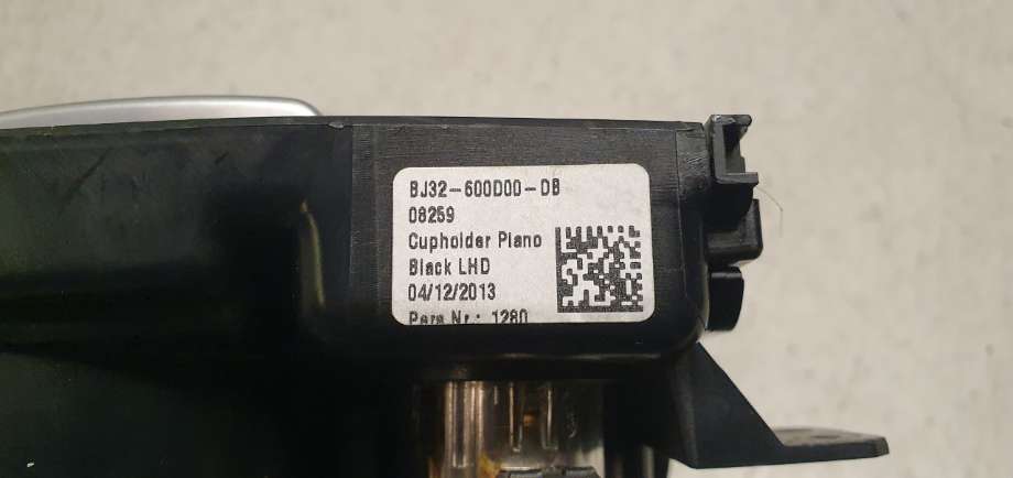 Dashbord koppholder til Land Rover Range Rover, Evoque 2011-2019 (Type I)  (LAND-ROVER Evoque|LR043620||BJ32600D00DB)