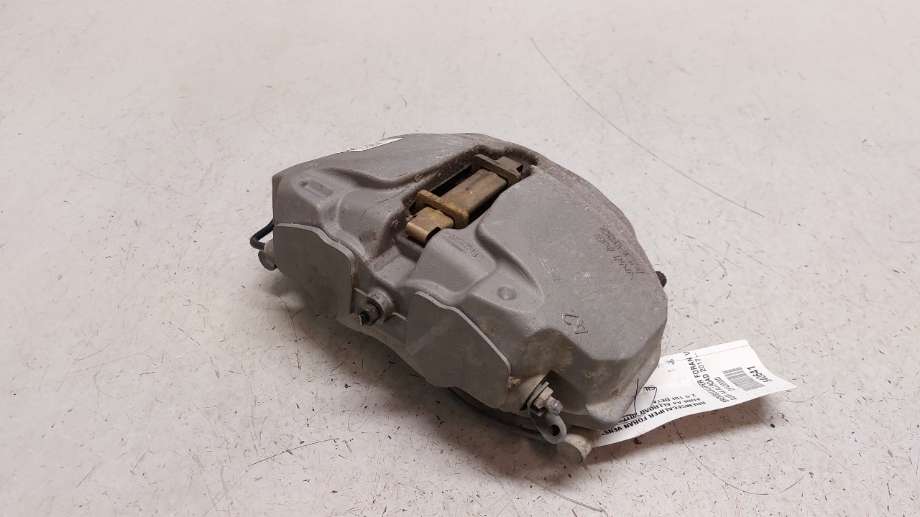 Bremsecaliper venstre foran til Audi A4, Allroad 2016-->> (Type II) (B9) (B9) (AUDI|8W0 615 107 D|)