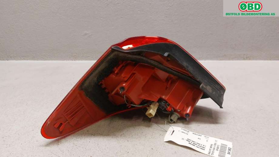 Baklykt høyre til Toyota RAV4 2009-2013 (Type III, Fase 2)  (TOYOTA|8155142120|)