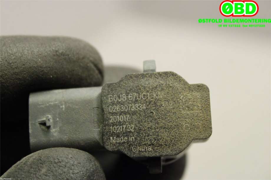 Parkeringssensor foran til Mazda MX-30 2020-->> (MAZDA||B0J867UC1KM)