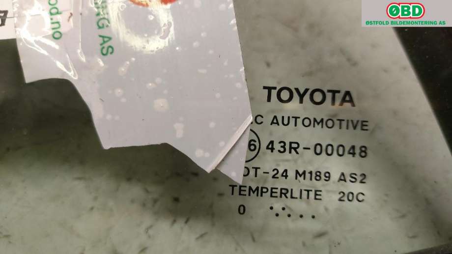 Diverse deler til Toyota Auris 2010-2012 (Type I, Fase 2)  (TOYOTA|6812402170|)