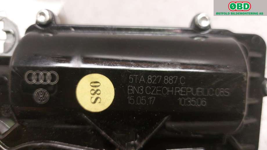 Baklukelås til Škoda Superb 2015-->> (Type III)  (SKODA|5TA 827 887 A|)