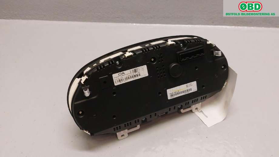 Instrumentpanel til Nissan Qashqai 2010-2014 (Type I, Fase 2)  (NISSAN|24810BR50E|)