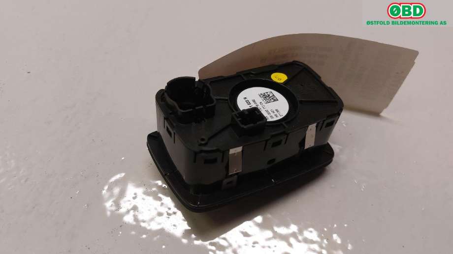 Bryter lys til VW Passat 2015-2019 (Fase 1) (B8) (B8) (3G0 941 633 H||3G0941633H)