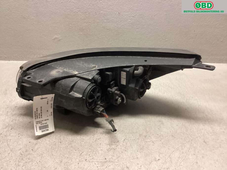Frontlykt høyre halogen til Kia Soul 2014-2019 (Type II)  (KIA|92102E40101D|)