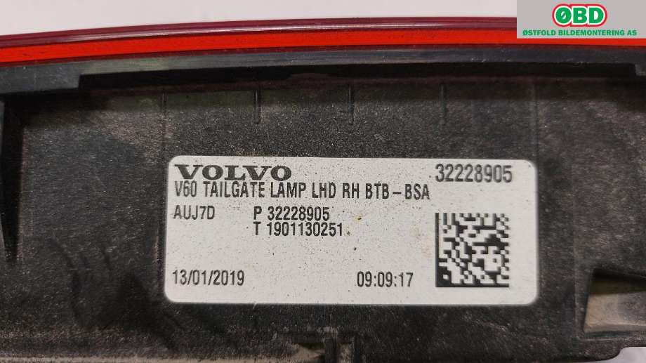 Baklykt høyre indre til Volvo V60 / V60 CC 2018-->> (Type II)  (VOLVO|32228905|)