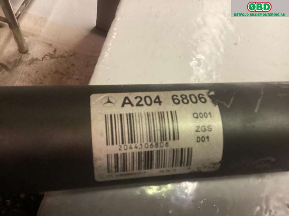 Mellomaksel til Mercedes GLK 2008-2015 (X204) (X204) (MERCEDES|A 204 410 68 06||2044106806)