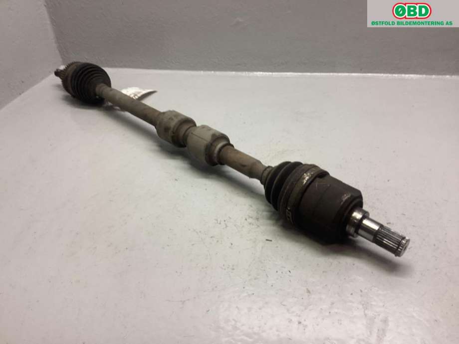 Drivaksel høyre foran til Hyundai Ix35 2010-2015  (HYUNDAI|495012Y900|)