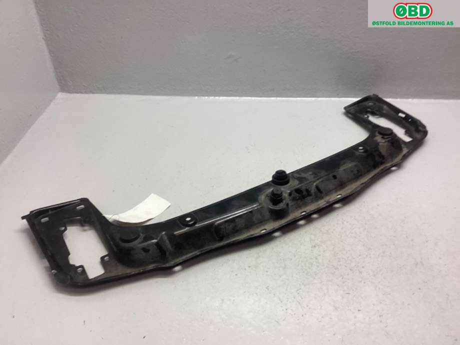 Frontplate øvre til BMW 1-Serie 2011-2015 (Fase 1) (F20/F21) (F20/F21) (BMW|51 64 7 245 786|)