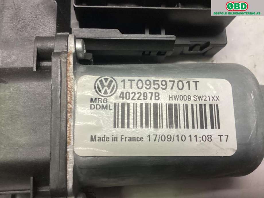 Ruteheis venstre foran til VW Touran 2010-2015 (Type I, Fase 3) (VOLKSWAGEN|1T0 959 701 AF|)