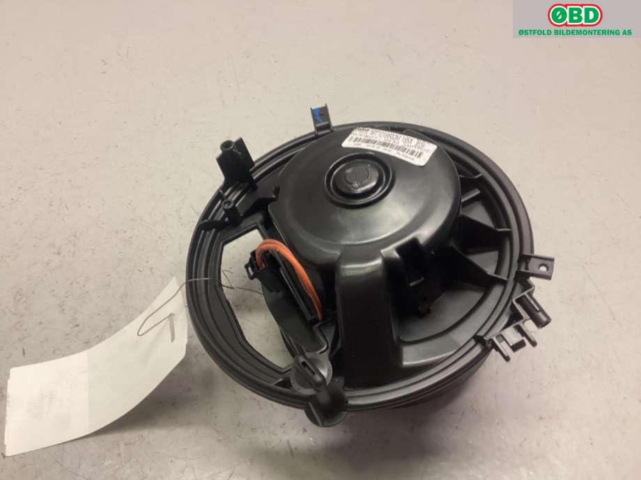 Varmeapparat motor til VW T-Roc 2017-->>  (VOLKSWAGEN|5Q1 819 021 E|5Q1 819 021 H|5Q1819021F)