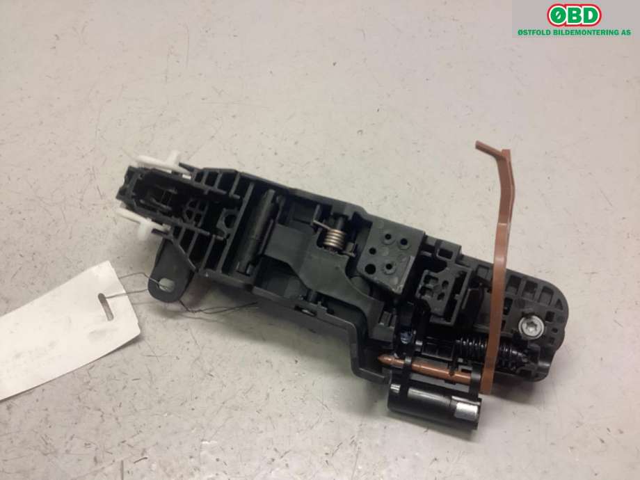 Dørhåndtak utv venstre bak til Toyota RAV4 2019-->> (Type V)  (TOYOTA|6920442060|6921142080D0|)