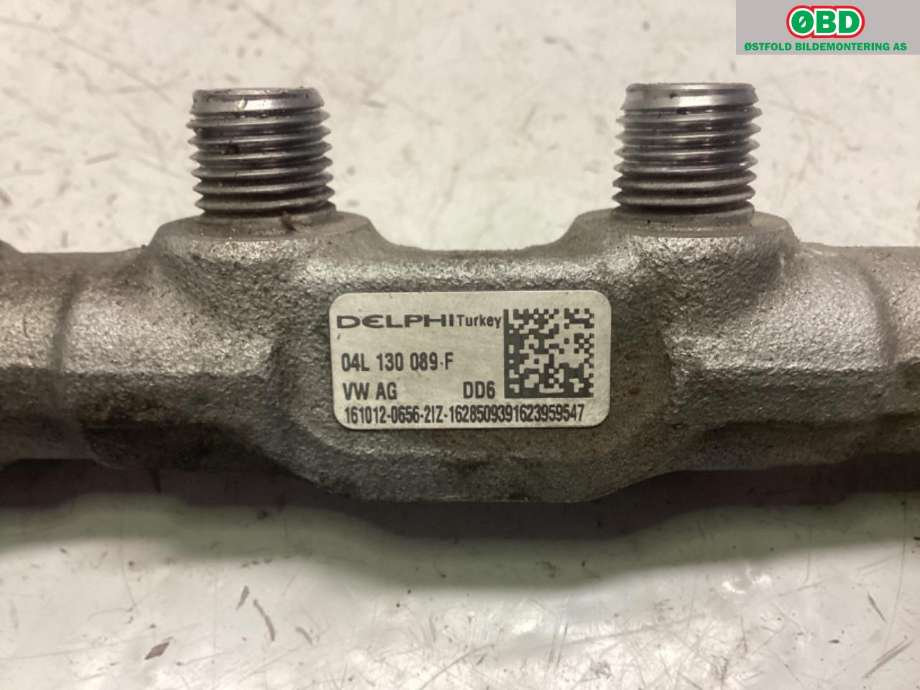 Dyseskinne (fuelrail) til Škoda Octavia 2017-2020 (Type III, Fase 2)  (SKODA|04L 130 089 F|)