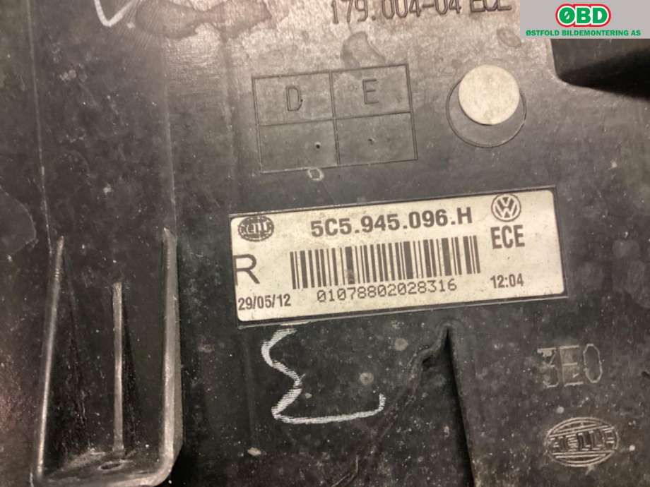 Baklykt høyre til VW Beetle 2011-2018 (Type II)  (VOLKSWAGEN|5C5 945 096 H||5C5945096H)