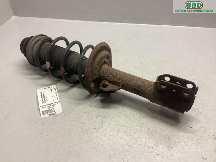 Fjærbein venstre foran til Toyota Yaris 2006-2009 (Type II, Fase 1) (TOYOTA|4852059135|)