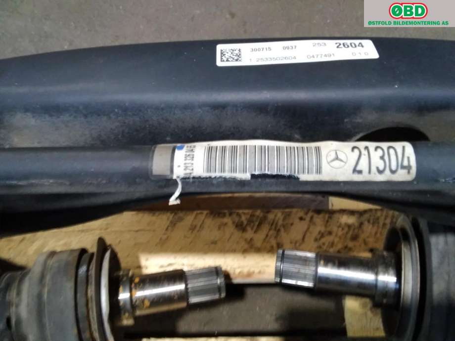 Bakaksel til Mercedes GLC 2015-2022 (X253) (X253) (MERCEDES|A 213 350 49 03|)