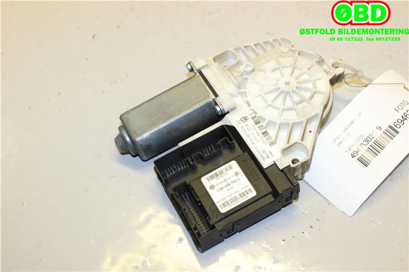 Ruteheis til VW EOS 2006-2013  (|1Q0959702E)