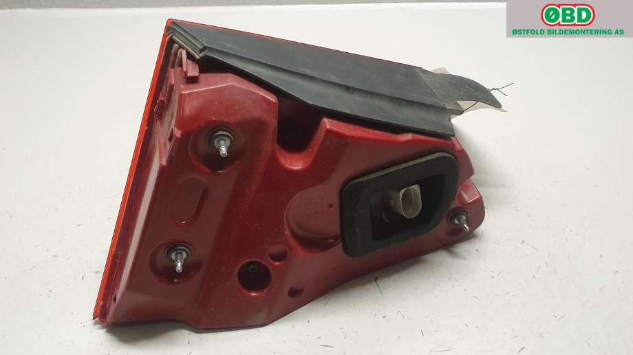 Baklykt venstre indre til Audi A8 2010-2013 (Type III, Fase 1) (AUDI|4H0 945 093||4H0945093)