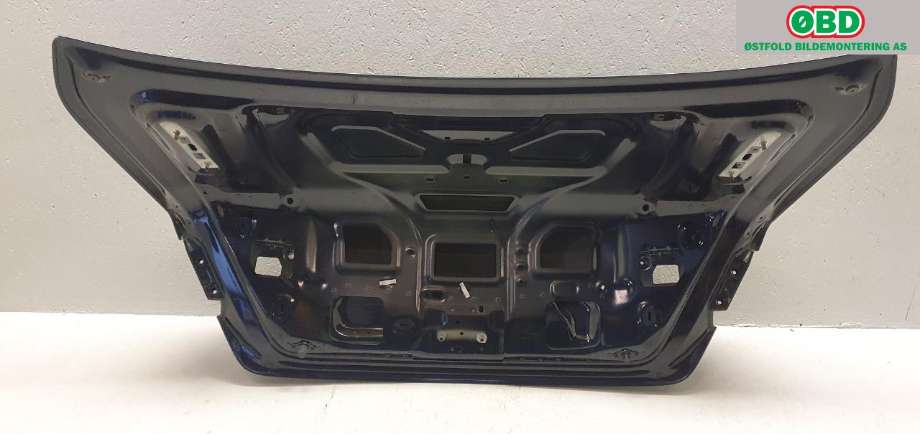 Bakluke sedan til Audi A8 2010-2013 (Type III, Fase 1)  (AUDI|4H0 827 023 B|)