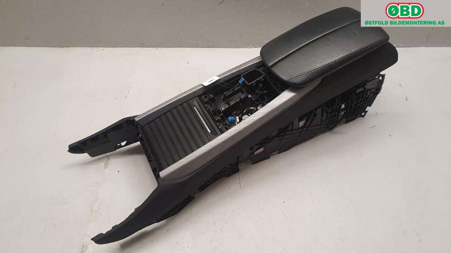 Innredning, Konsoll til BMW X5 2013-2018 (F15) (F15) (BMW|51 16 9 252 117|51 16 9 281 632|)