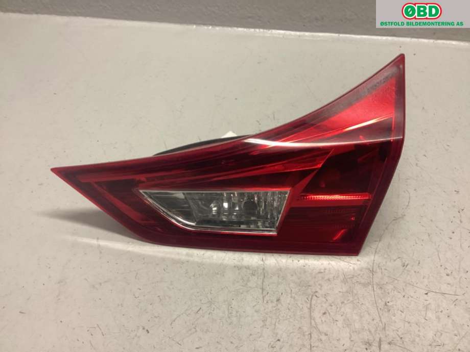 Baklykt høyre indre til Toyota Auris 2015-2019 (Type II, Fase 2) (TOYOTA|8158102460|)