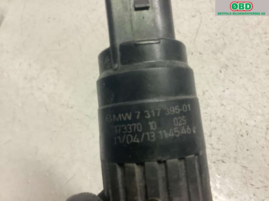 Spylerpumpe foran til BMW X5 2013-2018 (F15) (F15) (BMW|67 12 7 388 349||7317395)