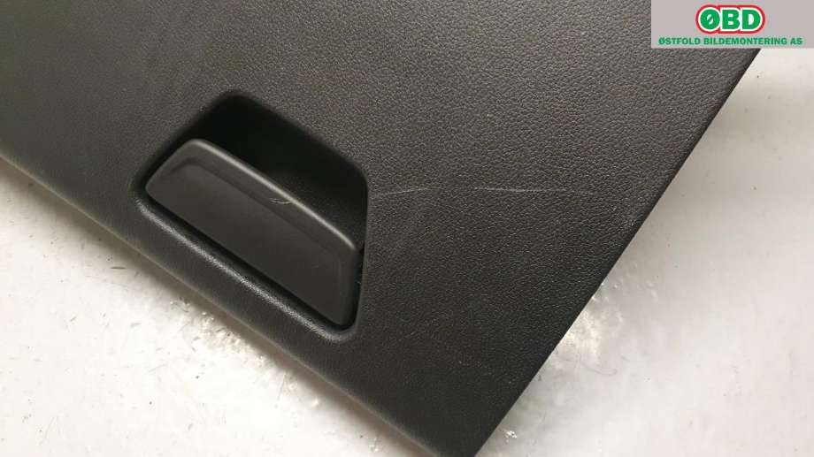 Hanskerom til Ford Kuga 2013-2019  (FORD|1786394|)