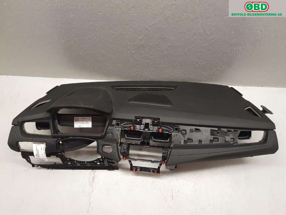 Dashbord til BMW 2-Serie 2014-2021 (F22/F23) (F22/F23) (BMW|51 45 9 378 475|)