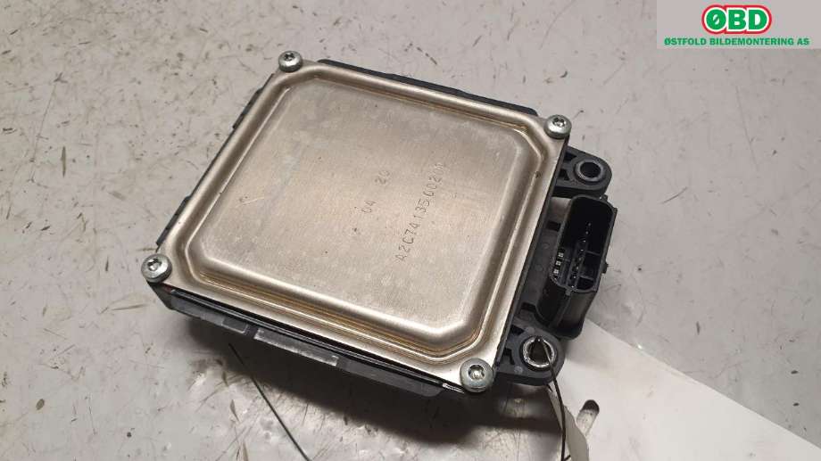 Sensor radar til Ford Explorer 2020-->> (FORD (US)|2523974||LB5T14D599BC)